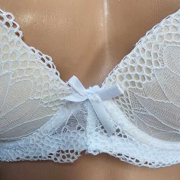 Frederick's of Hollywood Saffron Lace Push Up Bra - 34C - NWT - Picture 2 of 14